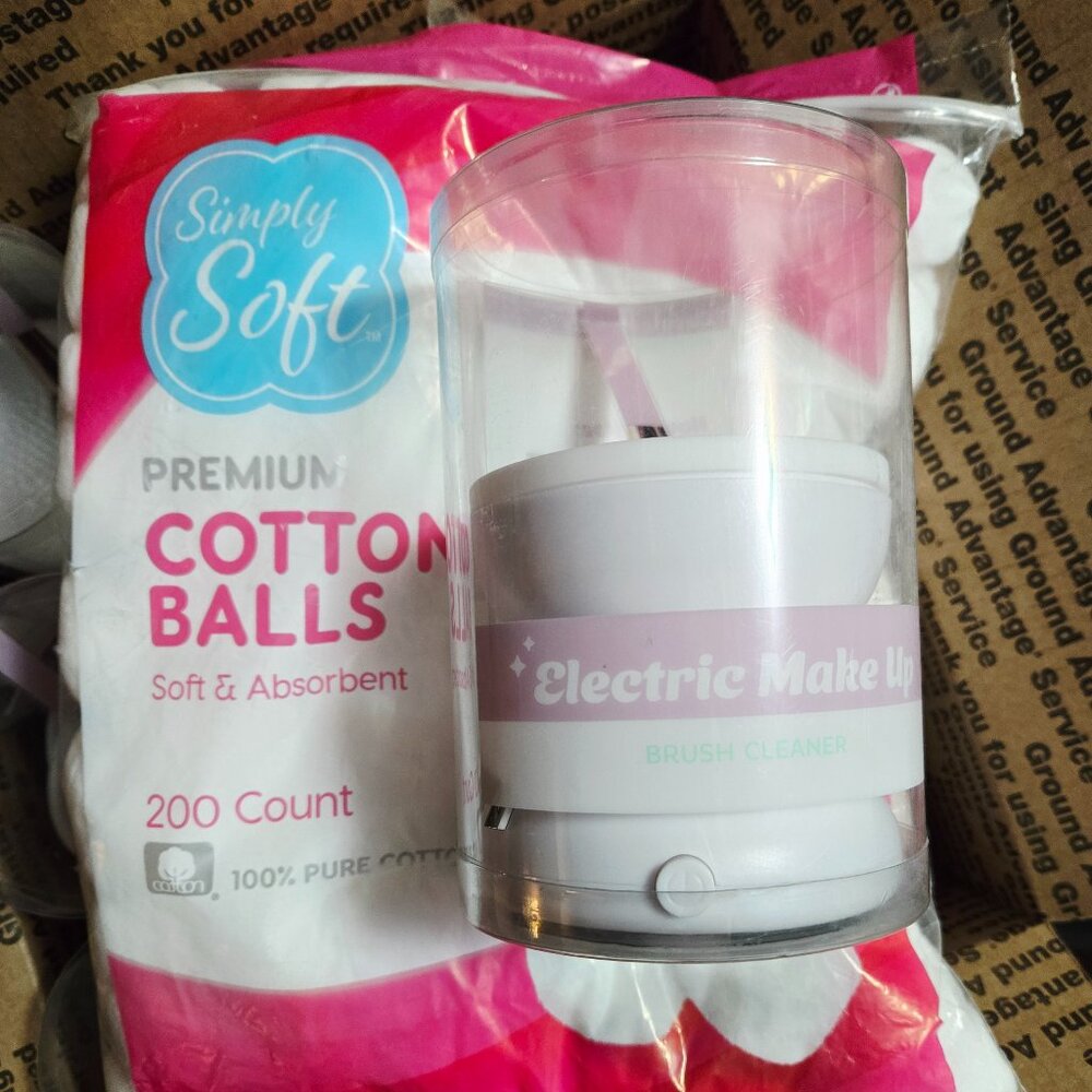 NIB 6 Vivitar Electric Makeup Brush Cleaners & 4 Bags 100% Pure Cotton 200 ct